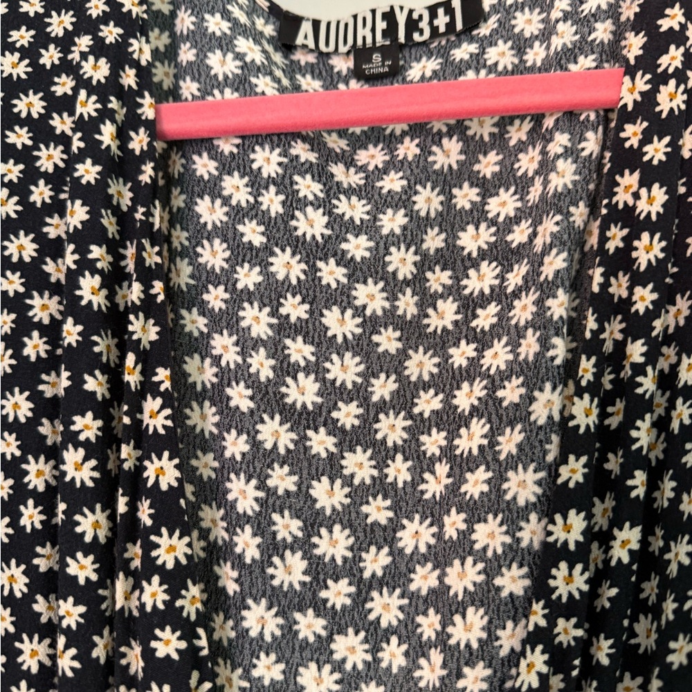Audrey 3+1 Black Top with White and Yellow Floral Design